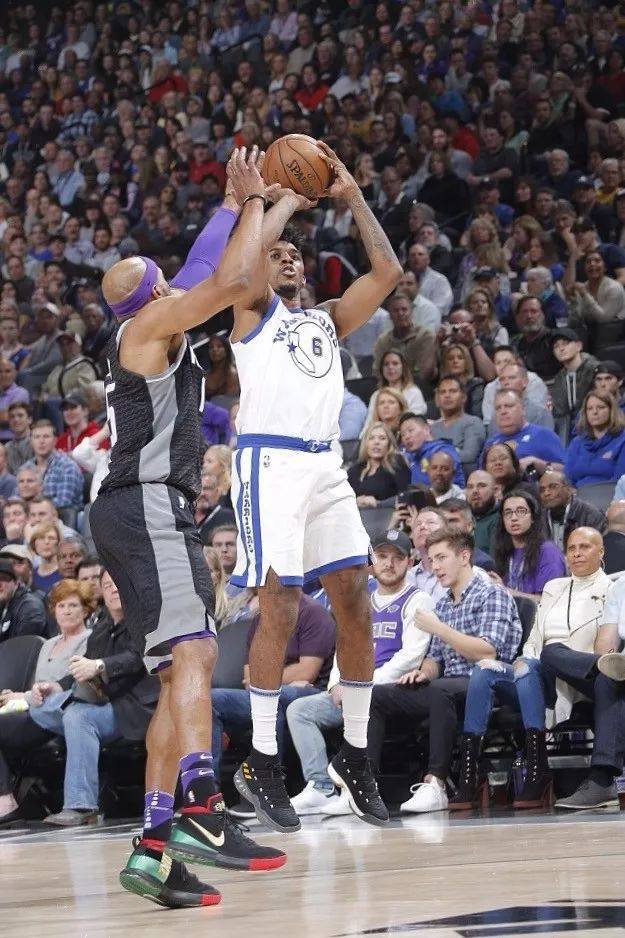 青岛西海岸与国瑞体育赞助签约，国瑞体育赞助80万元理疗产品（青岛西海岸携手国瑞体育，获80万元理疗产品赞助）