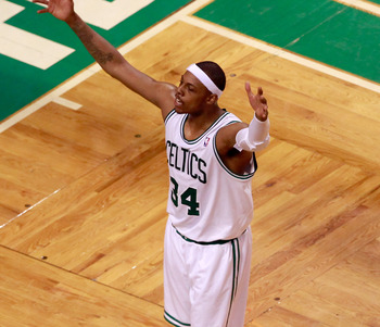 德媒：如果诺伊尔续约留队，拜仁希望明夏2000万欧出售努贝尔（德媒称：若诺伊尔续约留队，拜仁计划明夏以2000万欧出售努贝尔）