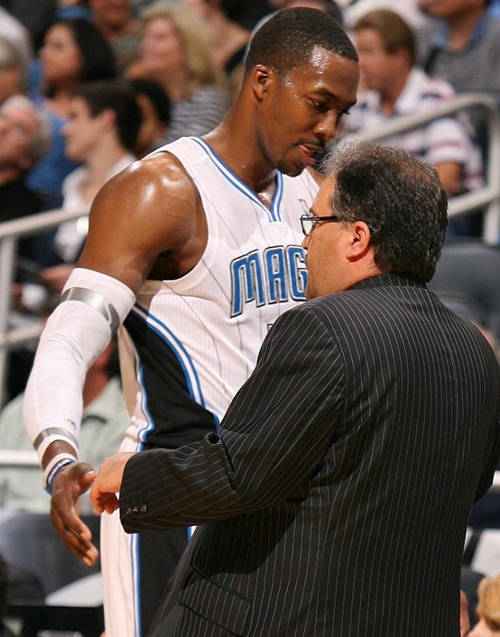 罗欣棫展现中国女篮精气神（罗欣棫彰显中国女篮拼搏精神）